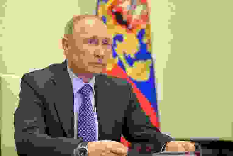 Путин подписал закон о штрафах за материалы об иноагентах без маркировки 