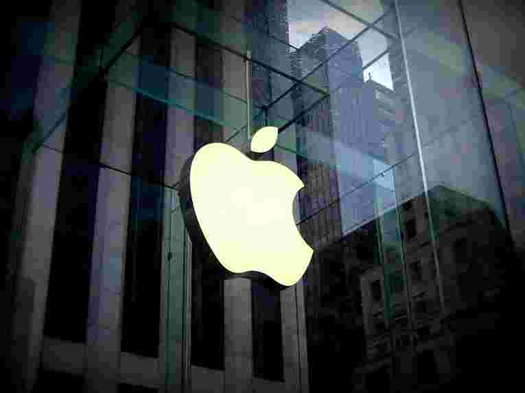 Минцифры хочет обязать Apple использовать российские магазины приложений 