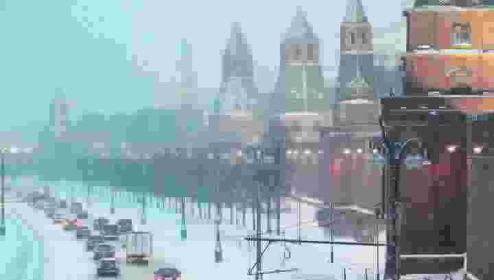 МЧС: в Москве ожидаются сильный ветер, метель и гололедица