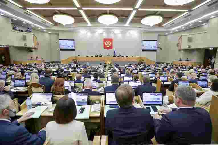 Госдума приняла закон о штрафах за отождествление СССР и Третьего рейха 