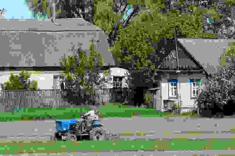Может ли российский пенсионер купить сельский дом в Беларуси