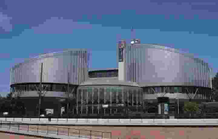 Большая Палата ЕСПЧ разъяснила, когда отказ суда допросить свидетеля не нарушает прав подсудимого