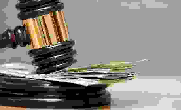 В Госдуму внесен законопроект об индексации присужденных судом денежных сумм 