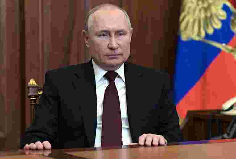 Путин подписал указы о признании ДНР и ЛНР 