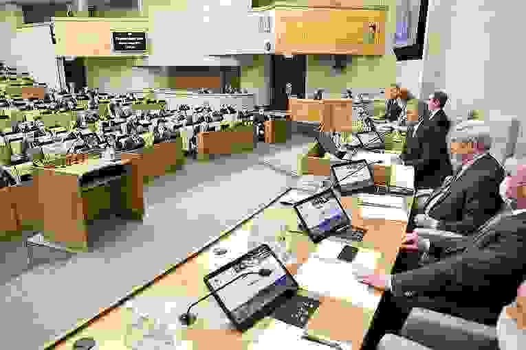Госдума приняла поправки в КоАП о штрафах для СРО в сфере финансового рынка 