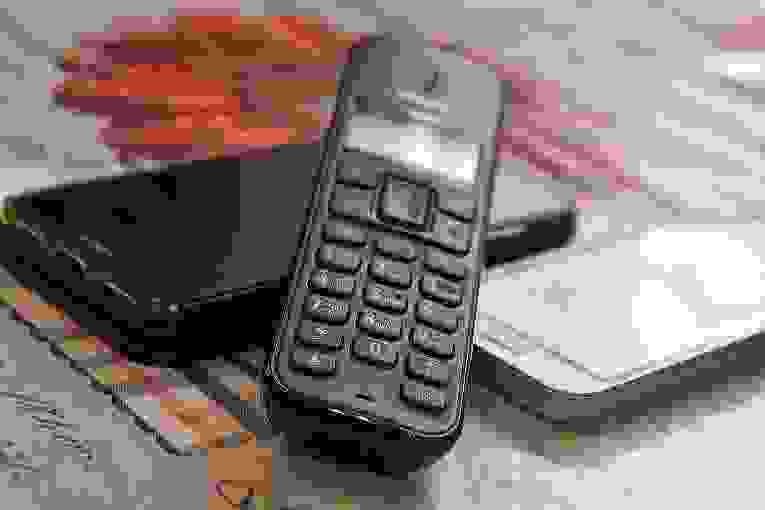 В ГД приняли законопроект о блокировке мобильных телефонов в местах лишения свободы 