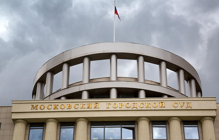 Принято решение о выселении Ларисы Долиной и членов ее семьи из квартиры
