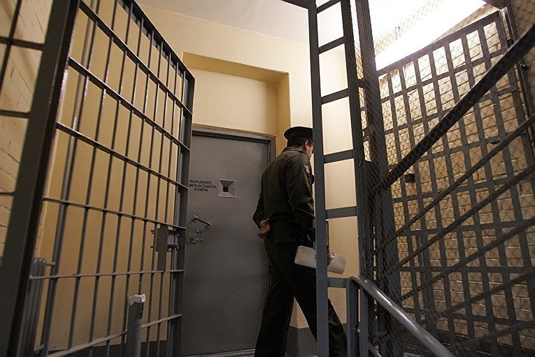 Совфед одобрил закон, смягчающий условия содержания арестованных и заключенных 