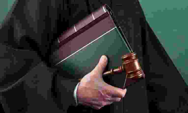 Законопроект ВС об изменении порядка возбуждения дел против судей внесен в ГД