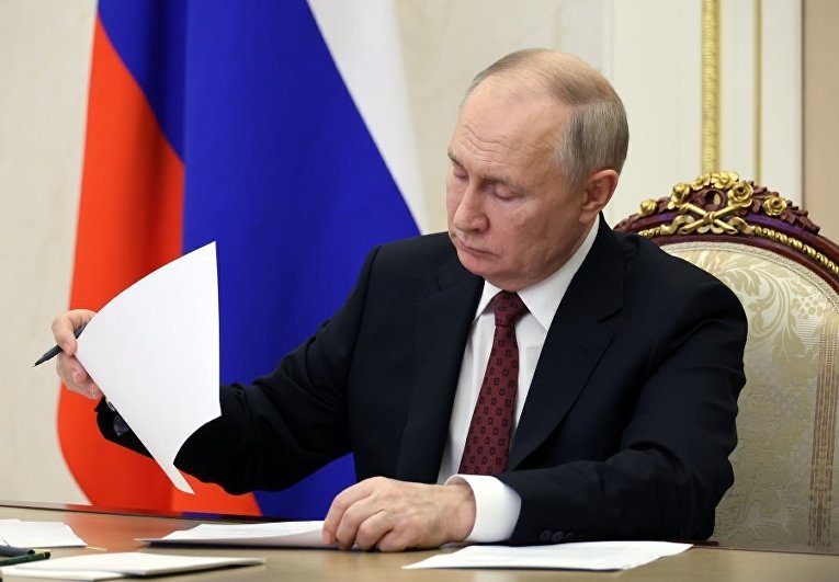 Путин подписал закон о защите памяти жертв геноцида советского народа