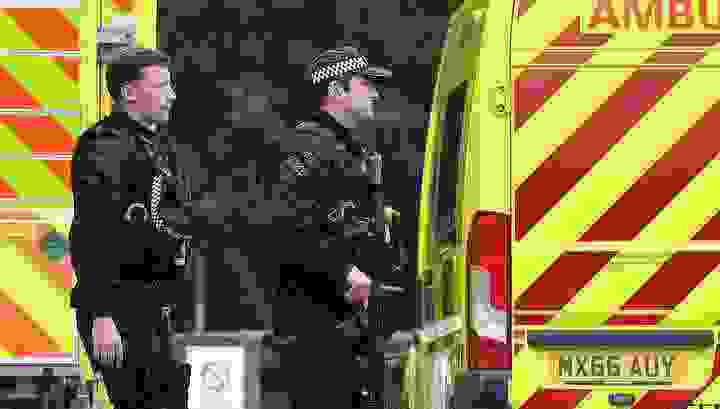 Мужчину, разбившего посольские машины в Лондоне, поместят в психбольницу